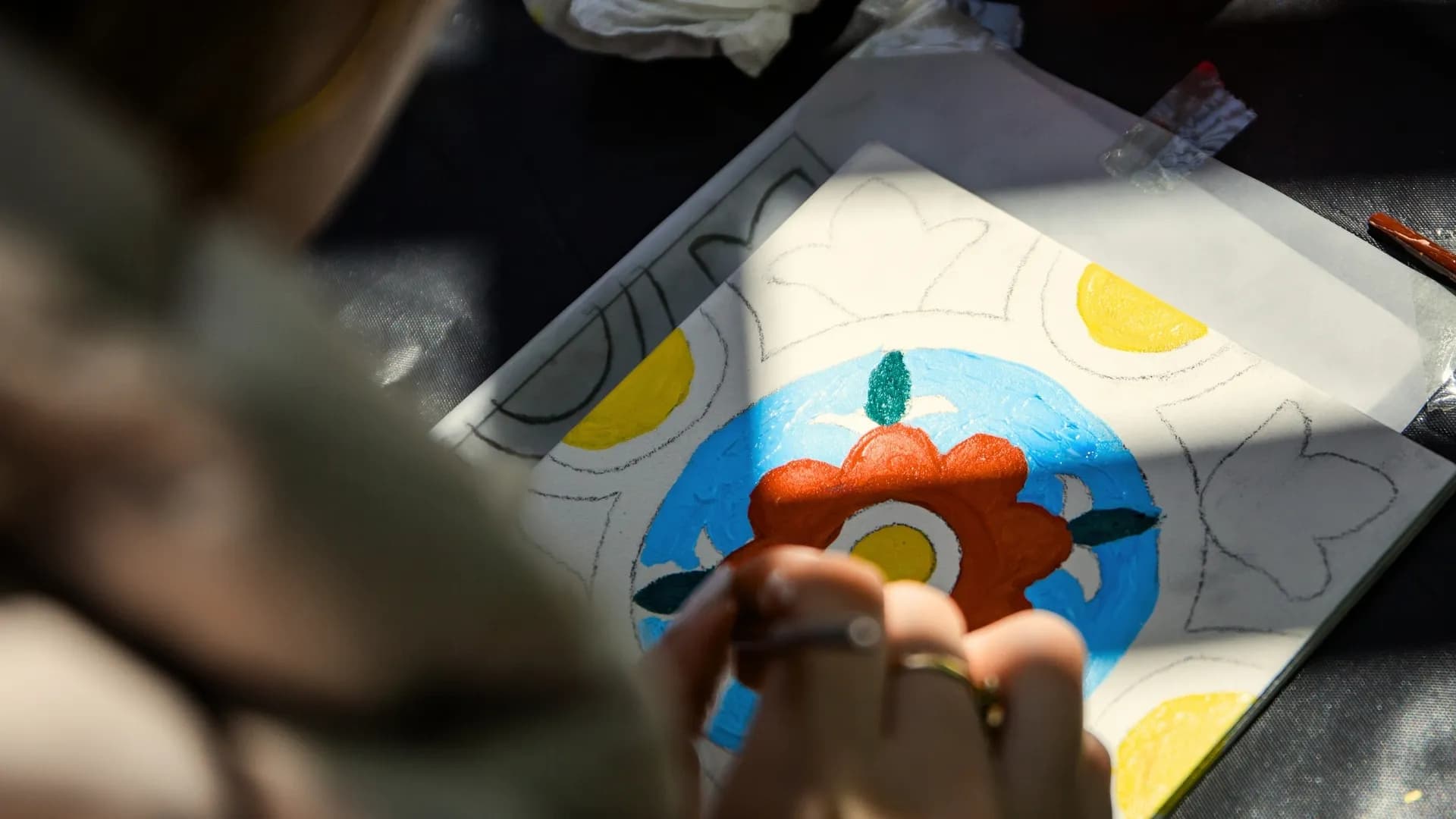 alt="Dessin mauresque représentant Alger et la Casbah, réalisé à la main"